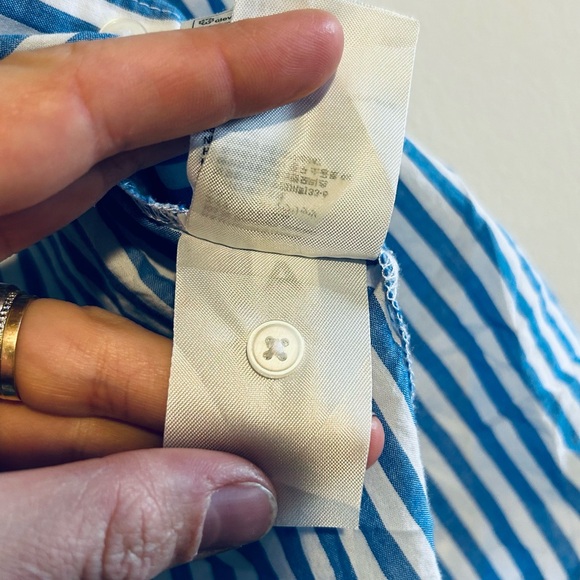 H&M women’s blue and white pinstripe button up - Picture 8 of 12